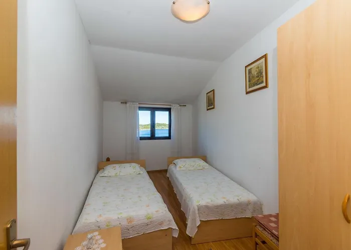 Jaksa Apartmán *